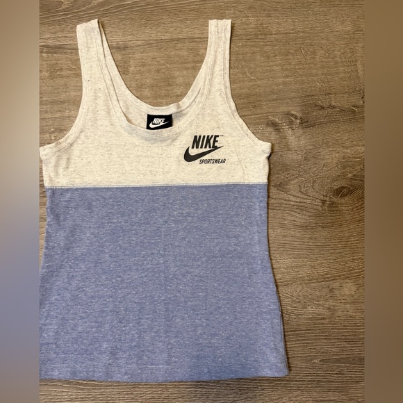 •NIKE• COLORBLOCK TANK - Picture 2 of 6